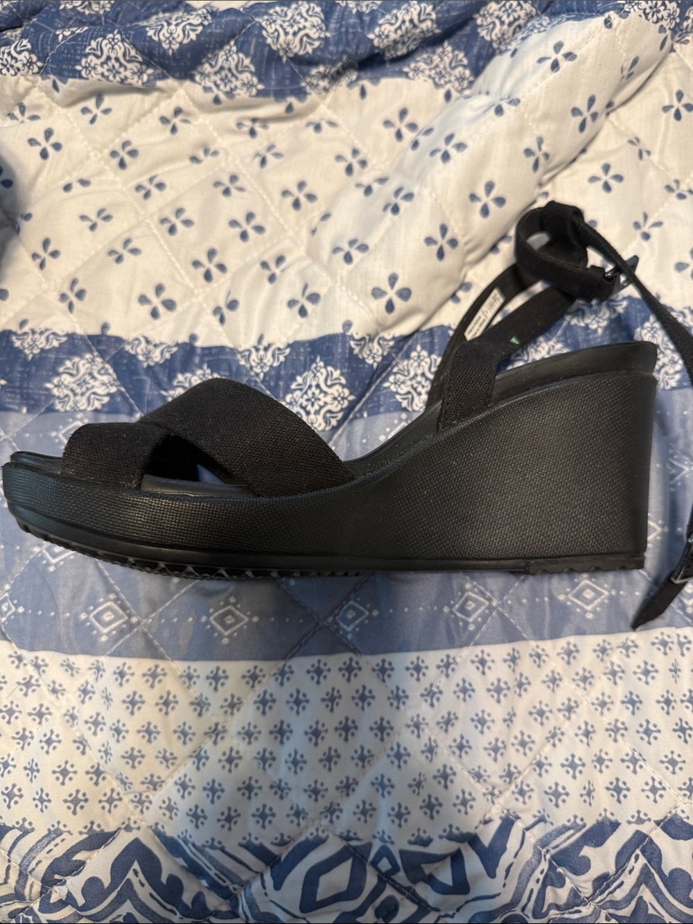 Women’s Black Comfort Strap Wedge Sandals - Picture 2 of 2
